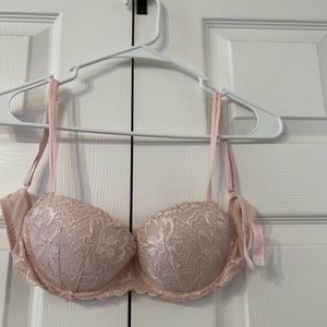 VICTORIA SECRET PINK Light Pink Lace Push Bra - Size 34B